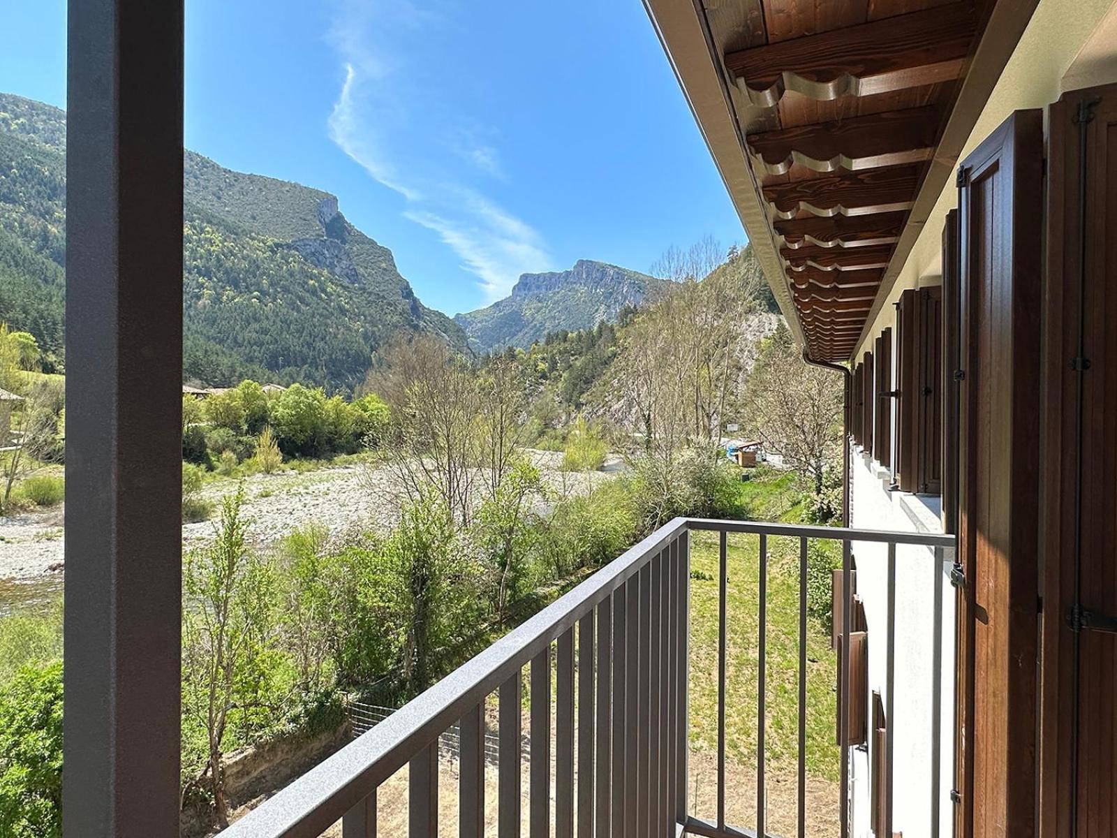 Apartamentos Rurales Ainariak Burgui Exterior photo